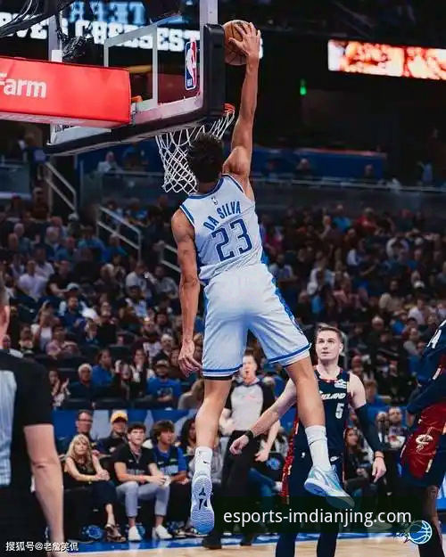 NBA焦点战复盘：骑士力克魔术，米切尔42分引领四连胜详解